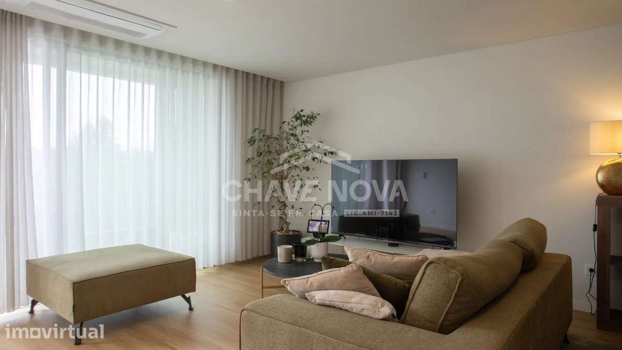 T3 Como Novo c/ 2 Lugares de Garagem em Mafamude (El Corte Inglés) - Grande imagem: 5/34