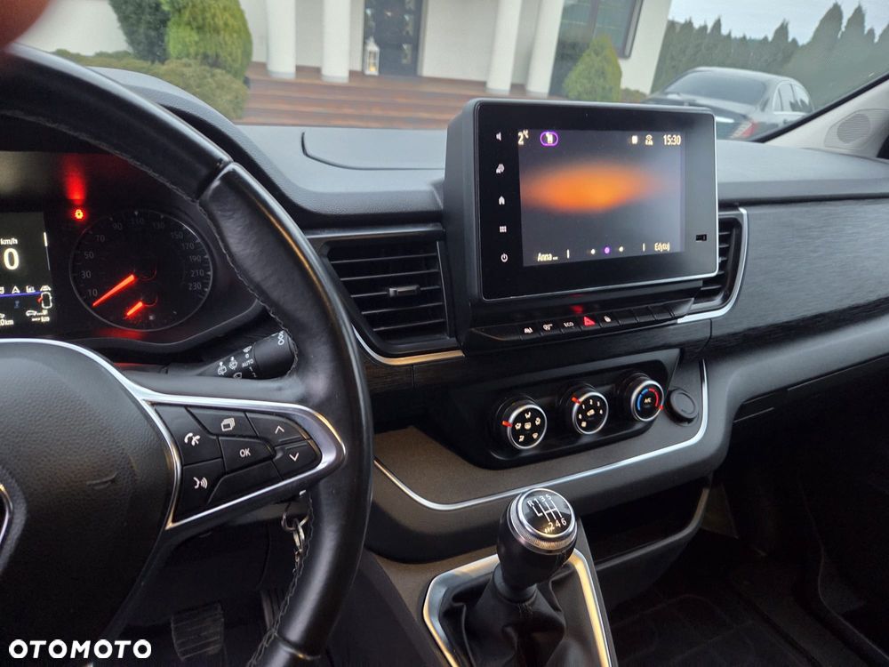 Renault Trafic 2.0 dCi - 6