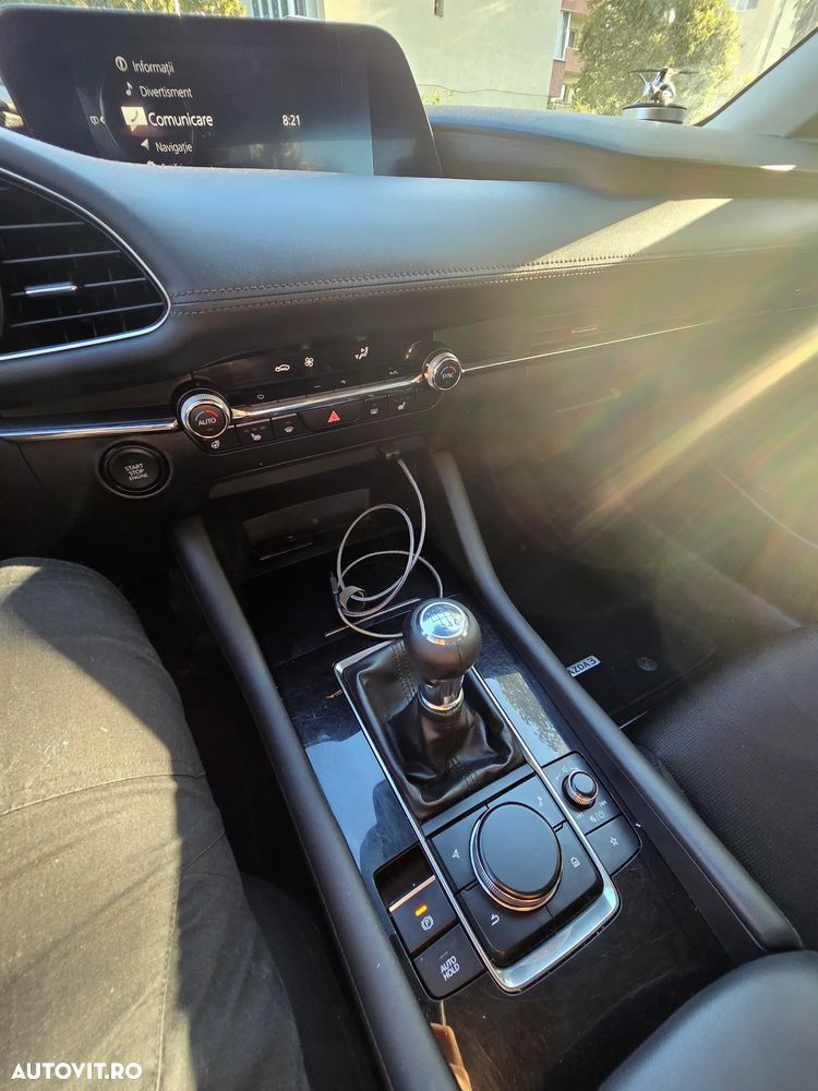 Mazda 3 - 9