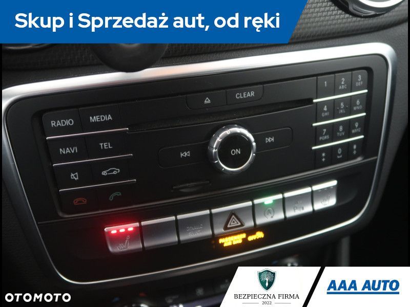 Mercedes-Benz GLA - 14