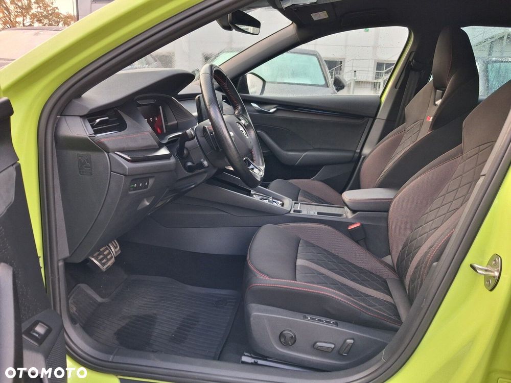 Skoda Octavia 2.0 TDI RS DSG - 16