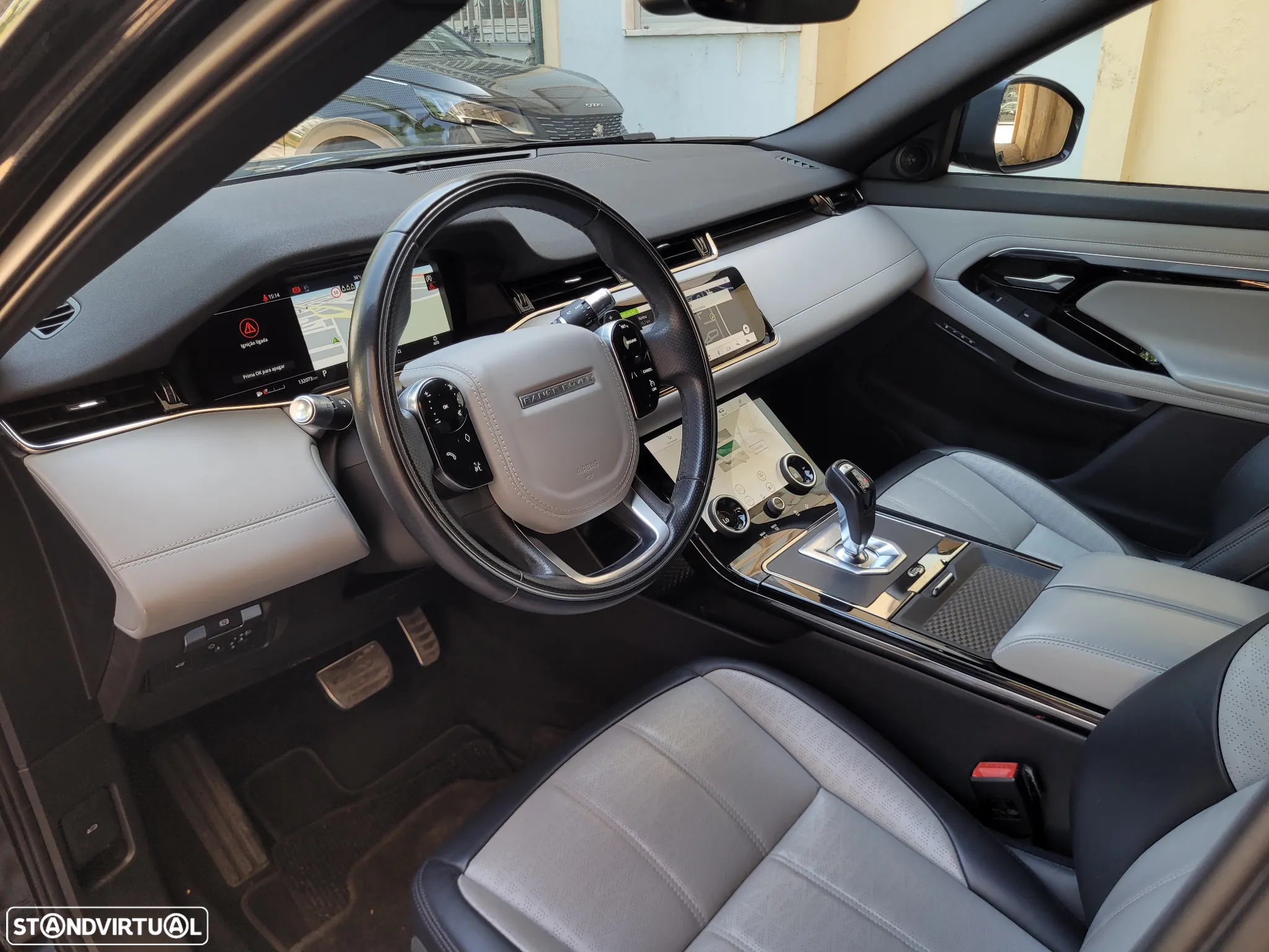 Land Rover Range Rover Evoque 2.0 D150 AWD R-Dynamic S Auto - 25