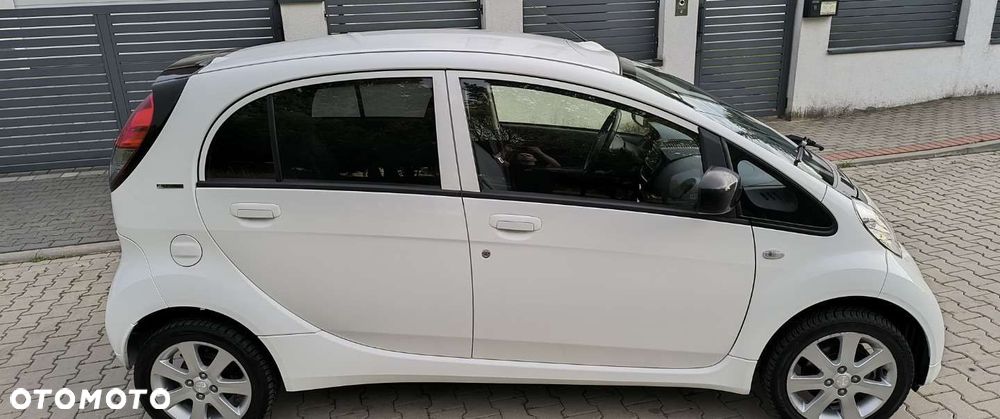 Peugeot iOn - 21