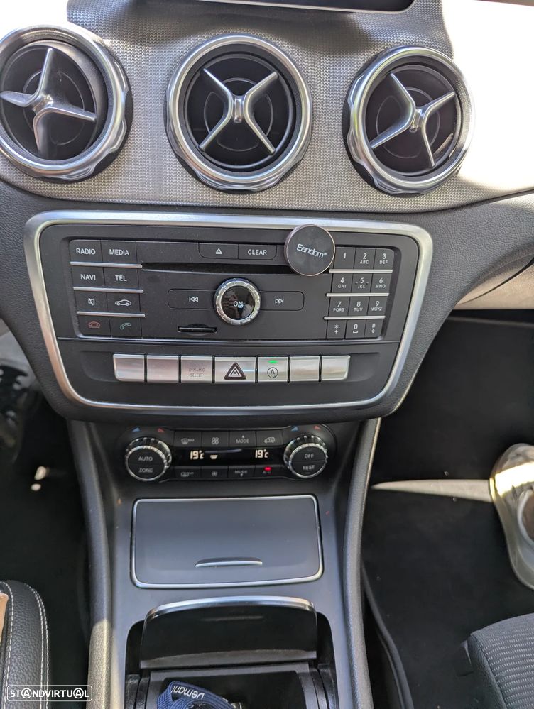 Mercedes-Benz GLA 180 d 7G-DCT Urban - 5