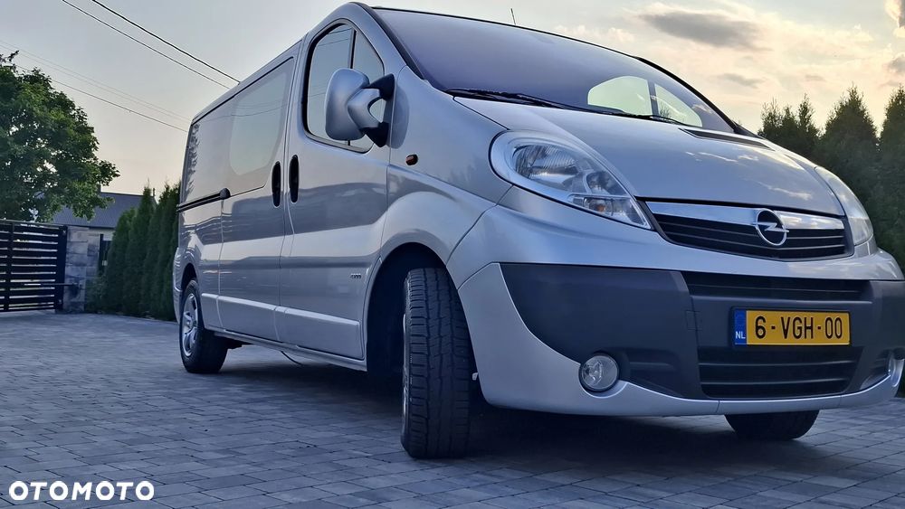 Opel VIVARO - 9