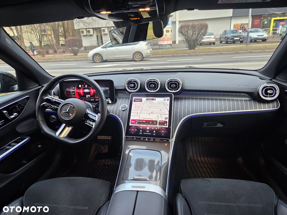 Mercedes-Benz Klasa C 300 4MATIC 9G-TRONIC - 37