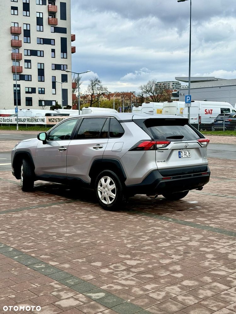 Toyota RAV4 - 4