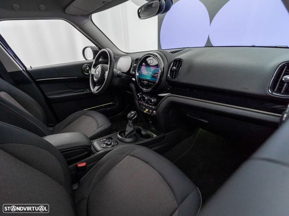 MINI Countryman Cooper SE Premium Essential Auto - 15