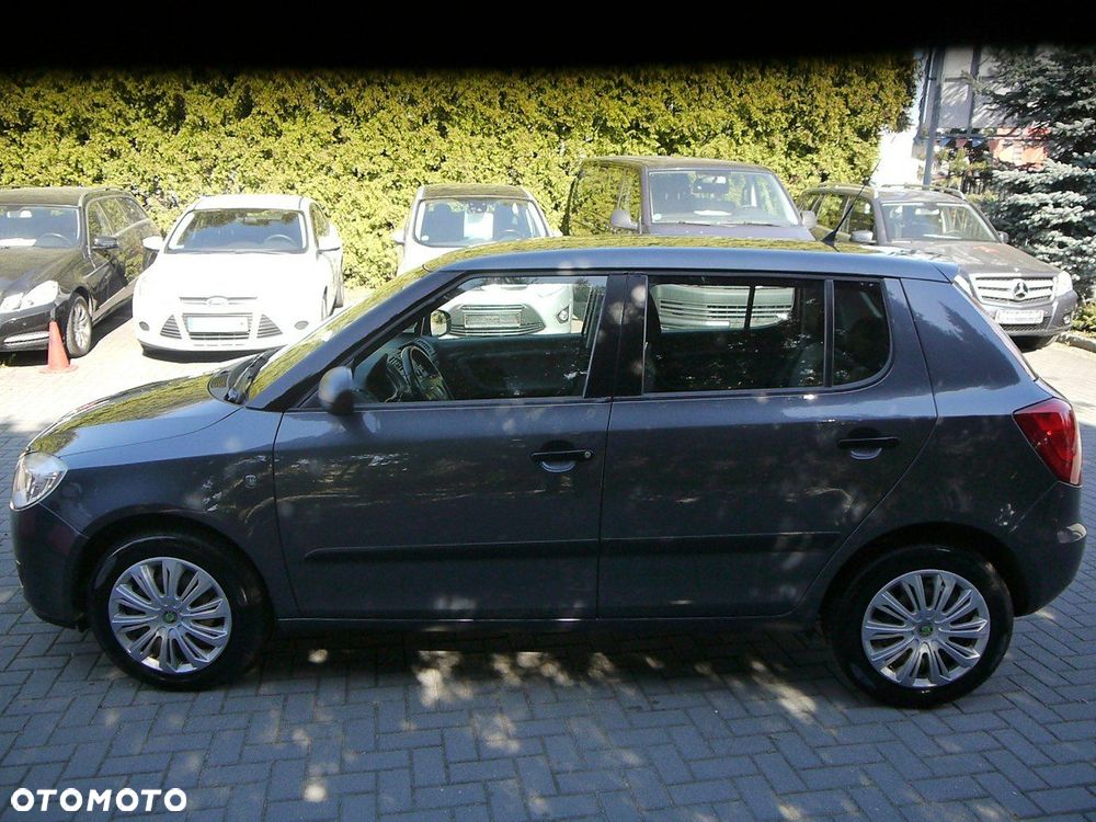 Skoda Fabia 1.2 HTP Active - 10