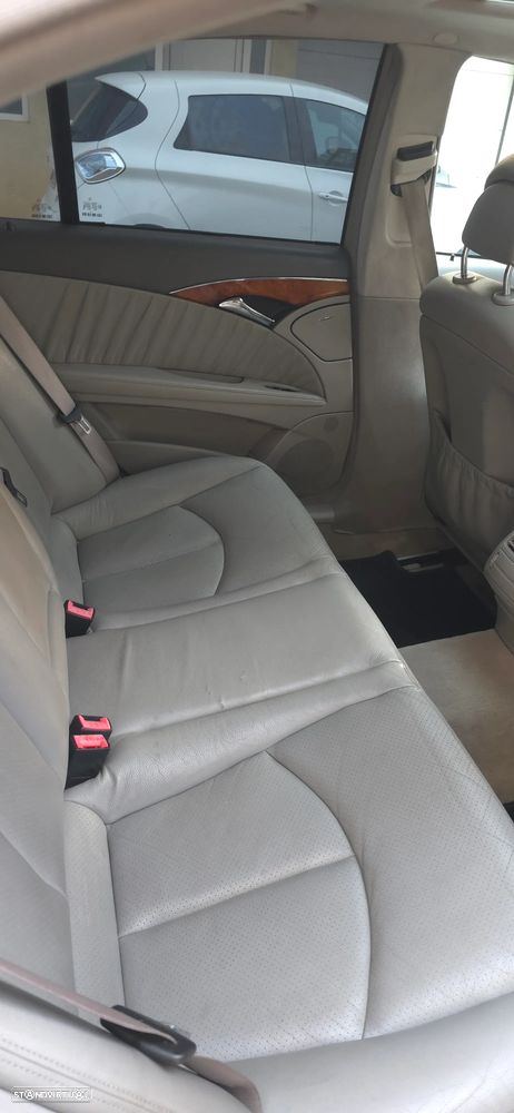 Mercedes-Benz E 220 CDI Elegance Aut. - 13