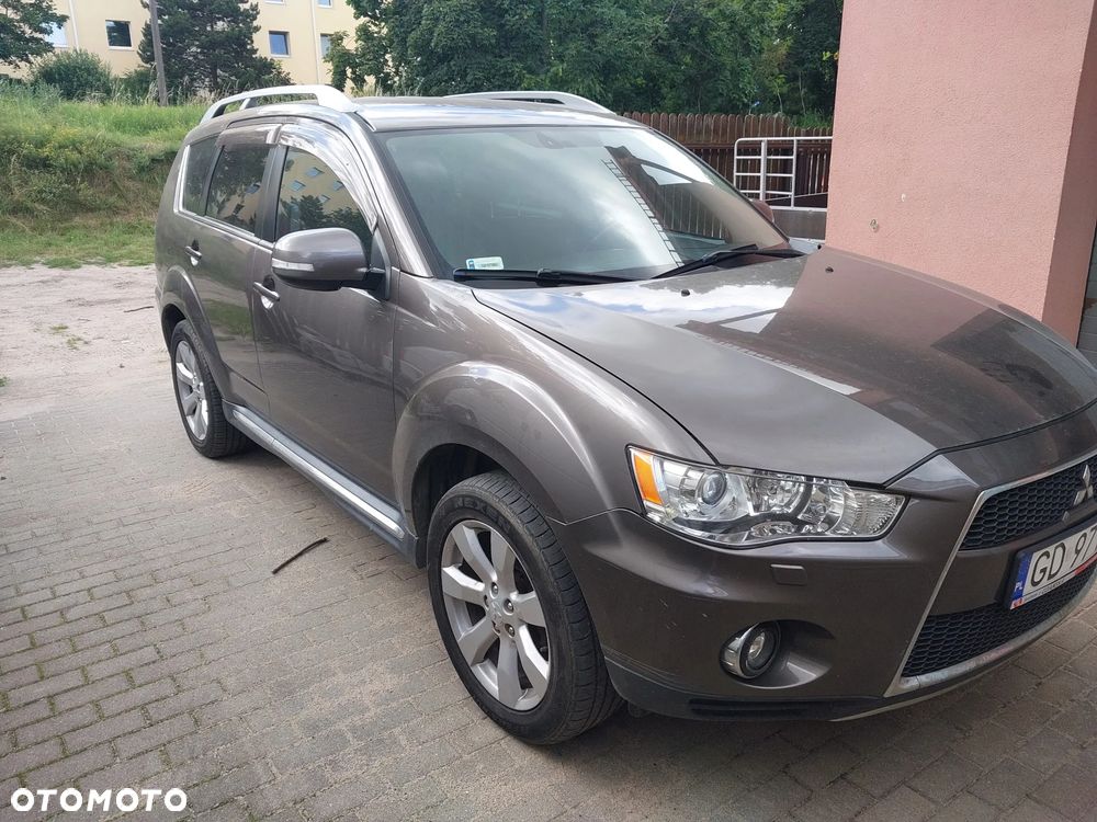 Mitsubishi Outlander 2.0 DID Intense + - 5