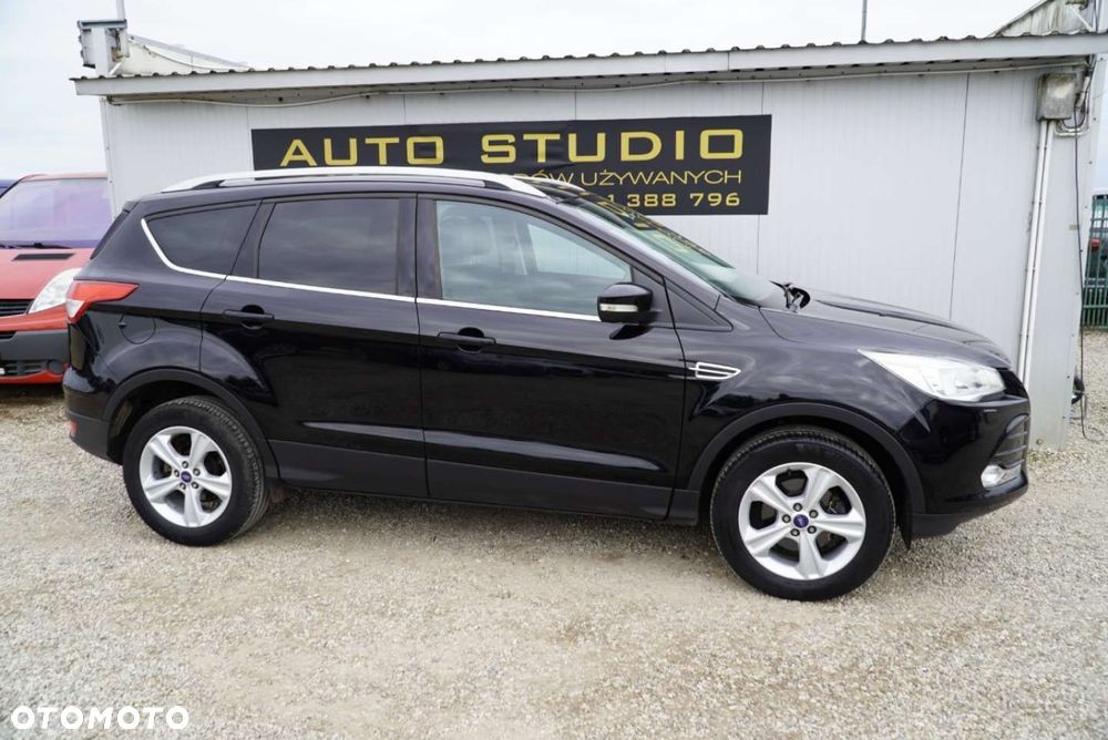 Ford Kuga 1.5 EcoBoost 2x4 Titanium - 32