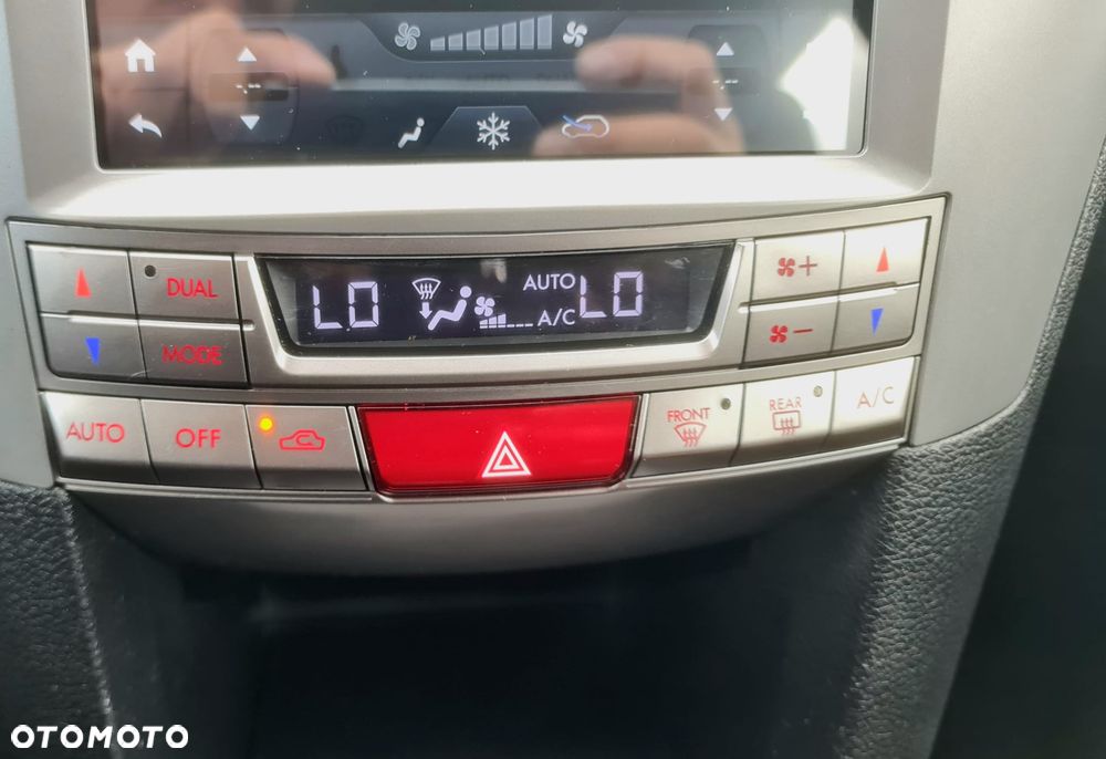 Subaru Legacy 2.0i Active - 28