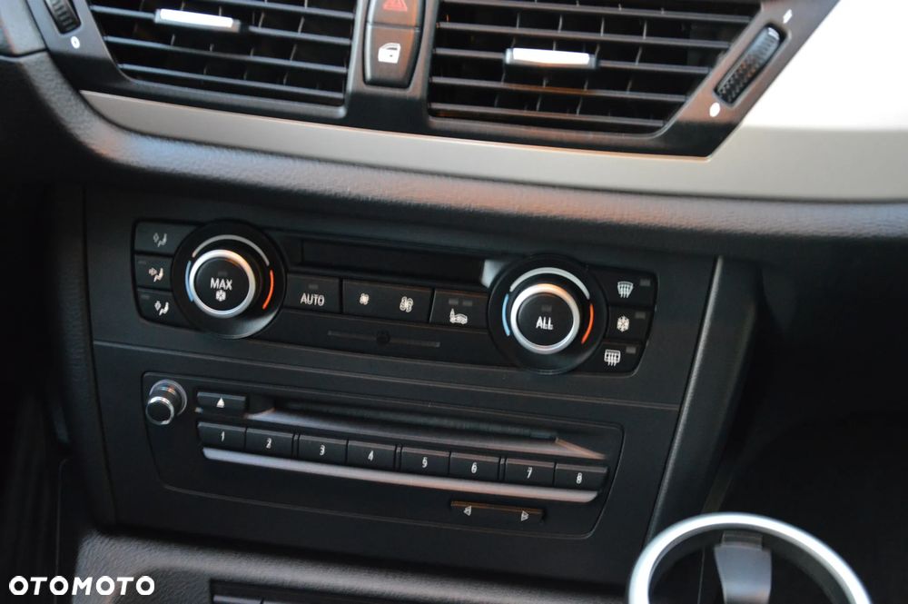 BMW X1 - 32