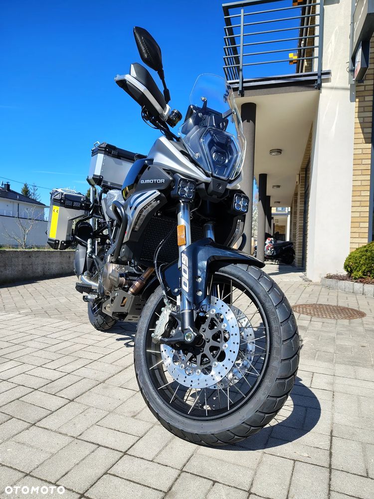 QJMOTOR SRT 600SX - 4