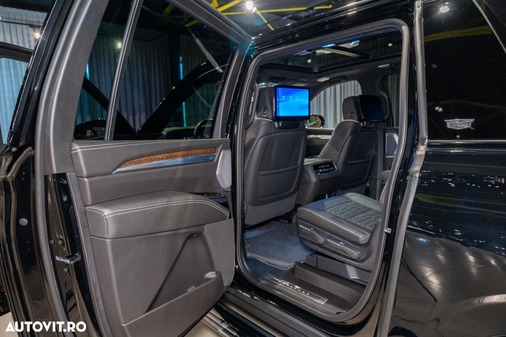 Cadillac Escalade - 26