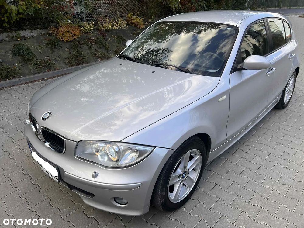 BMW Seria 1 120i - 14