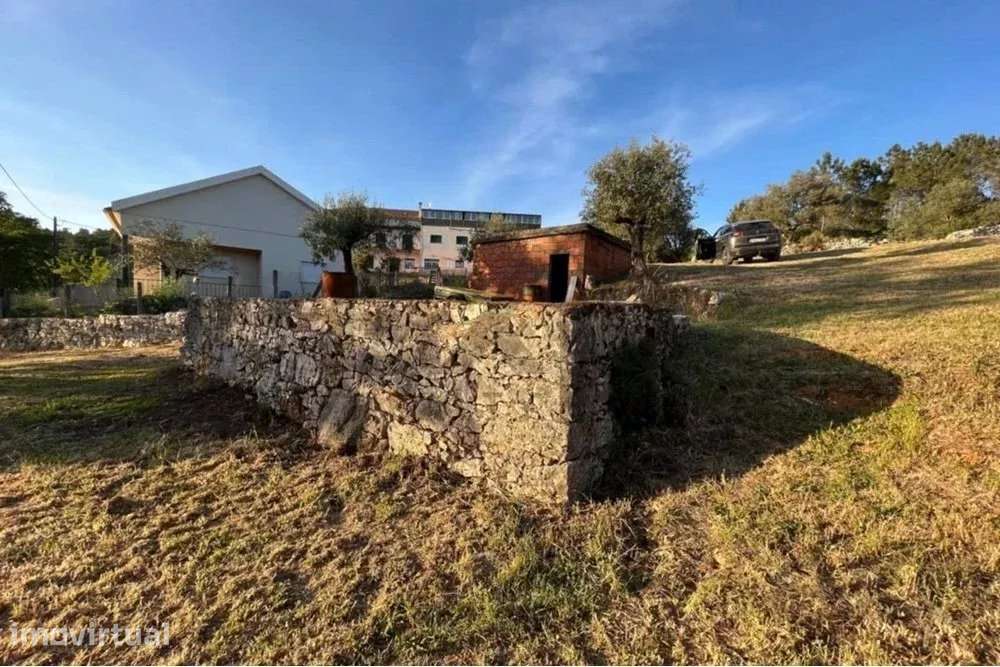 TERRENO DE 1440 m2 COM PROJETO EM ALQUEIDÃO DA SERRA. PORTO DE MÓS - Grande imagem: 4/26
