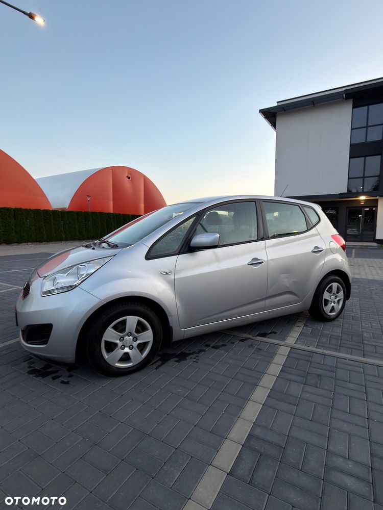 Kia Venga - 3