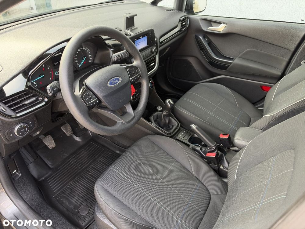 Ford Fiesta - 19