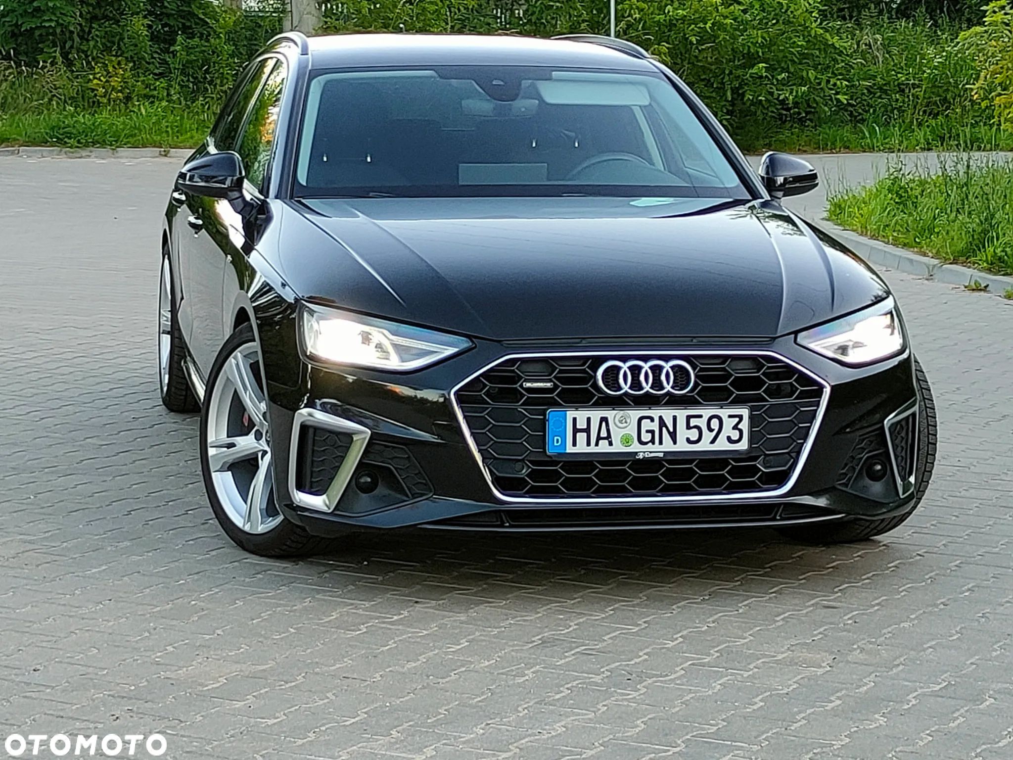 Audi A4 - 1