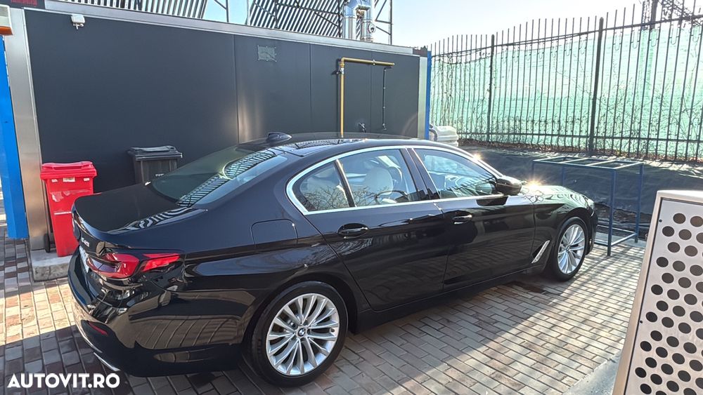 BMW Seria 5 540i xDrive AT MHEV - 9