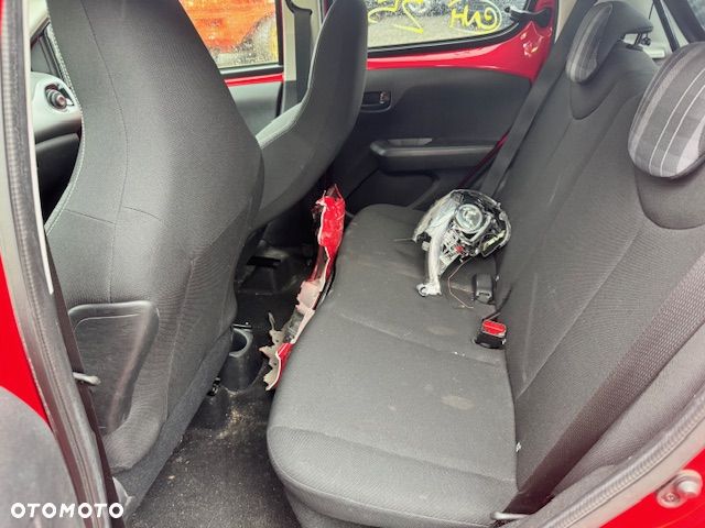 Peugeot 108 VTI 72 Top Allure - 14