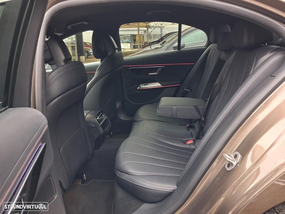 Mercedes-Benz E 300 de Avantgarde - 10