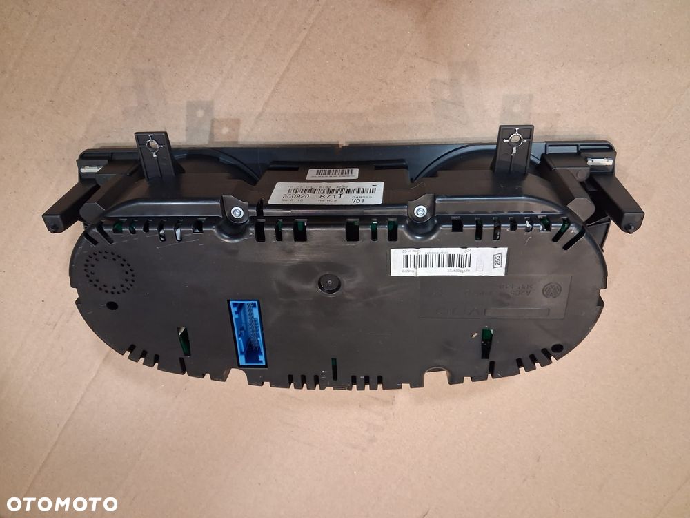 Licznik VW PASSAT B6   3C0920871T  OE - 3