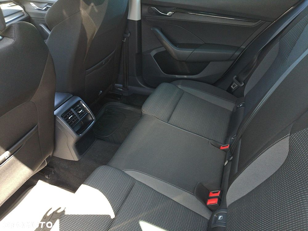 Skoda Octavia 1.5 TSI e-Tec Ambition DSG - 16