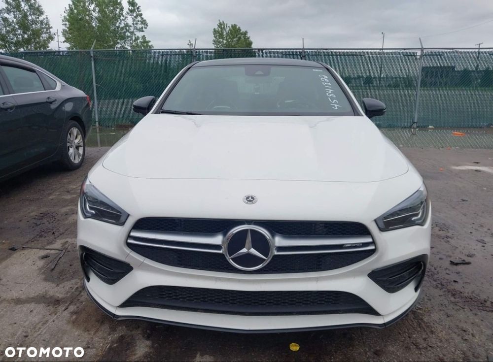 Mercedes-Benz CLA - 2