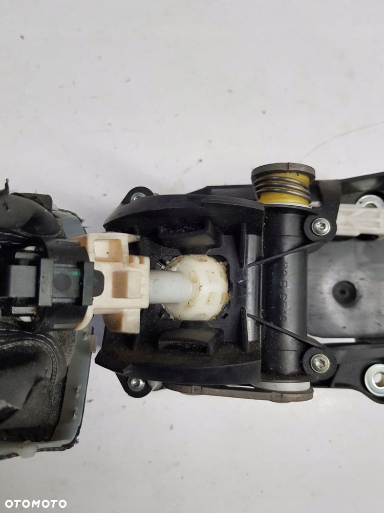 lewarek wybierak biegów Opel Astra H 1.7 - 5