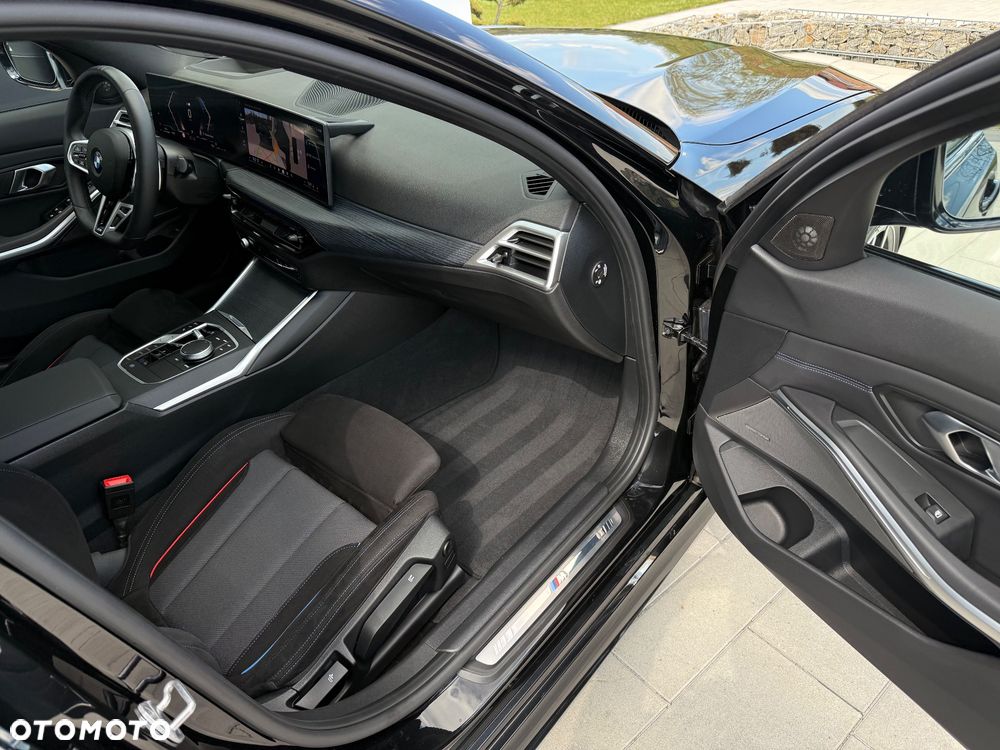 BMW Seria 3 320d xDrive M Sport Shadow - 33