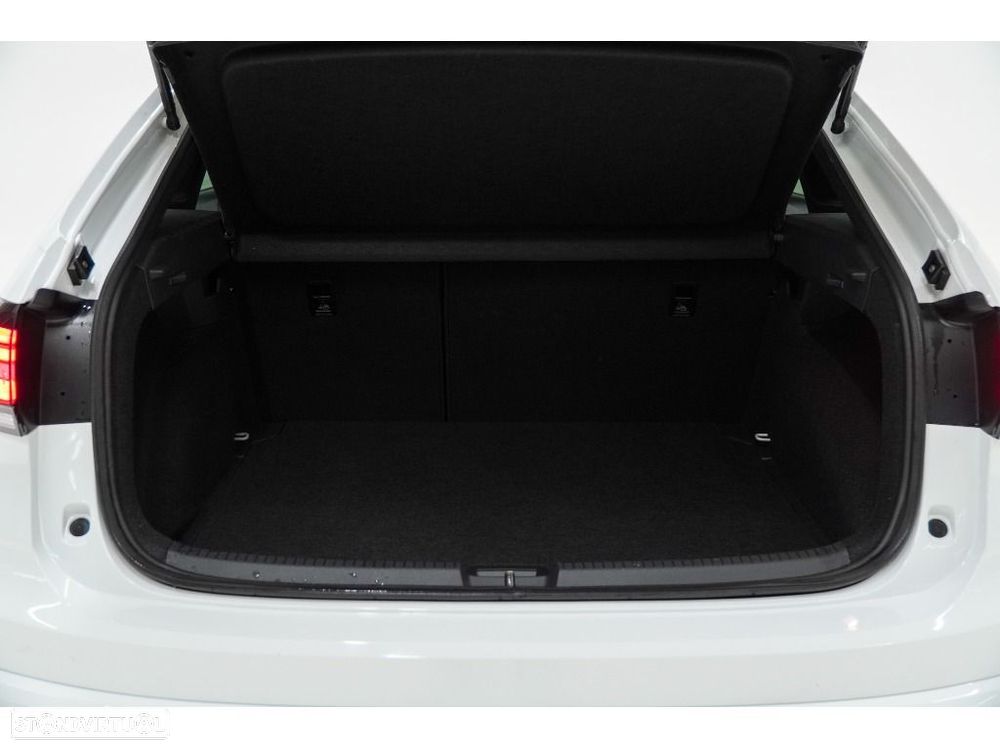 VW Taigo 1.0 TSI R-Line DSG - 16