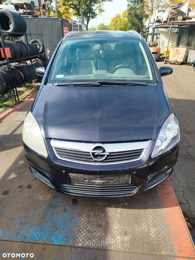 Opel Zafira B na części.