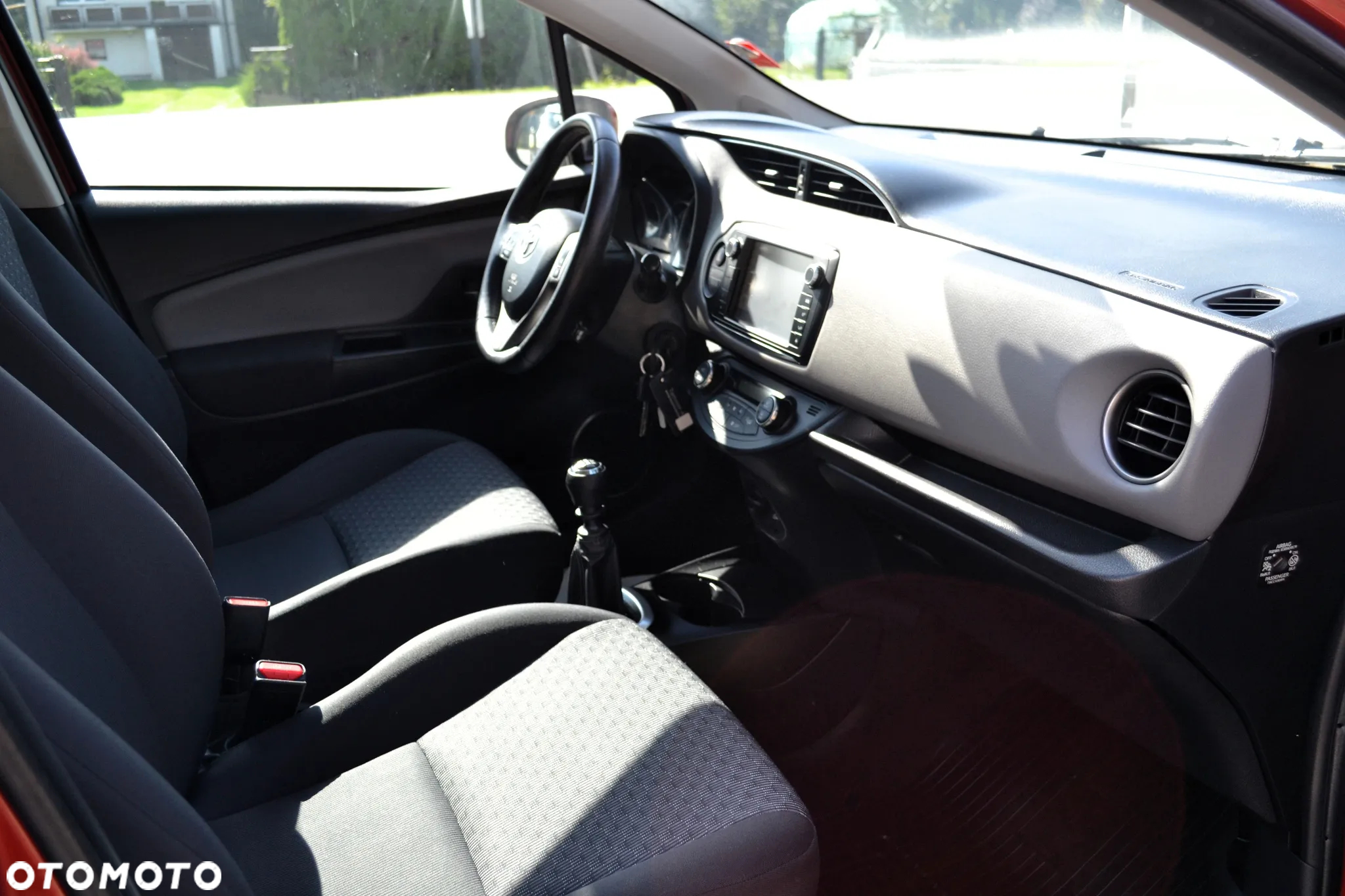 Toyota Yaris 1.33 Prestige - 9