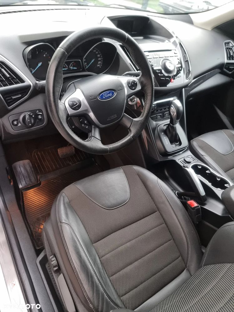 Ford Kuga 2.0 TDCi 4x4 Titanium - 8