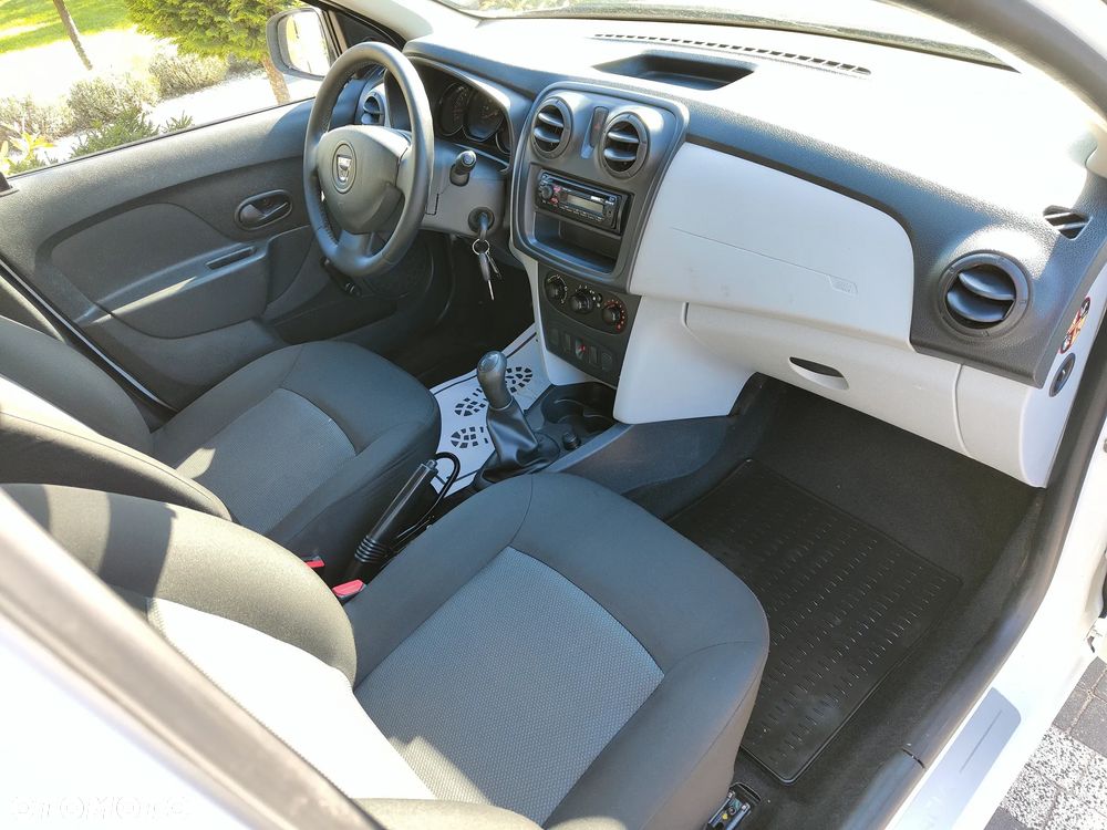 Dacia Sandero 1.2 16V - 12