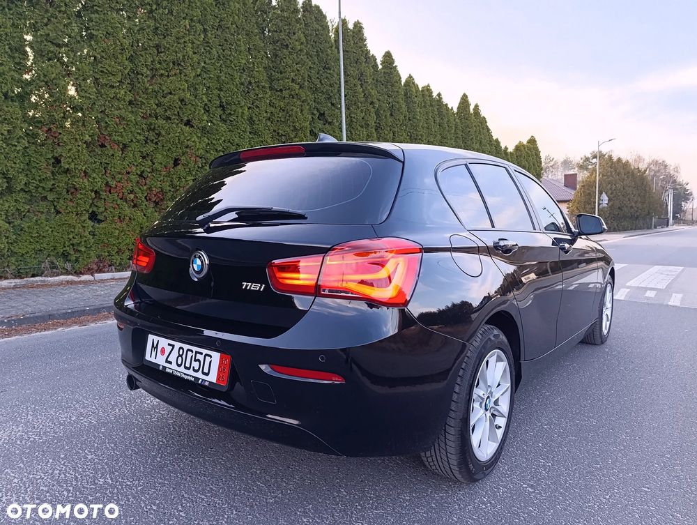 BMW Seria 1 116i Edition Metropolitan - 26