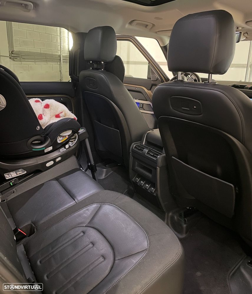 Land Rover Defender 2.0 D 110 AWD HSE - 22