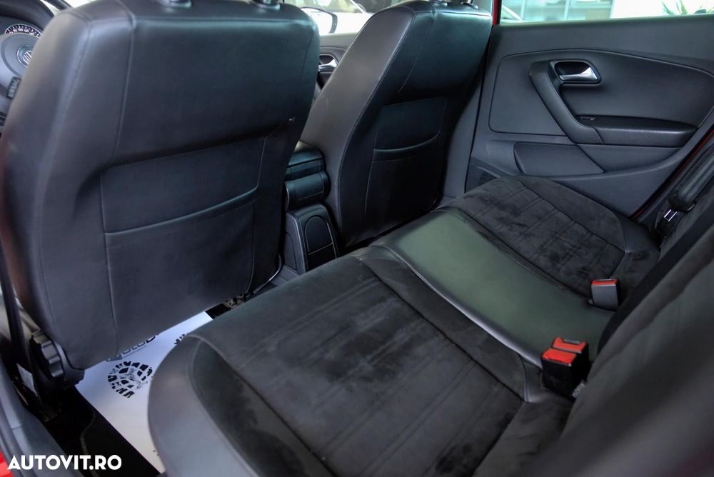 Volkswagen Polo 1.6 TDI DSG Highline - 22