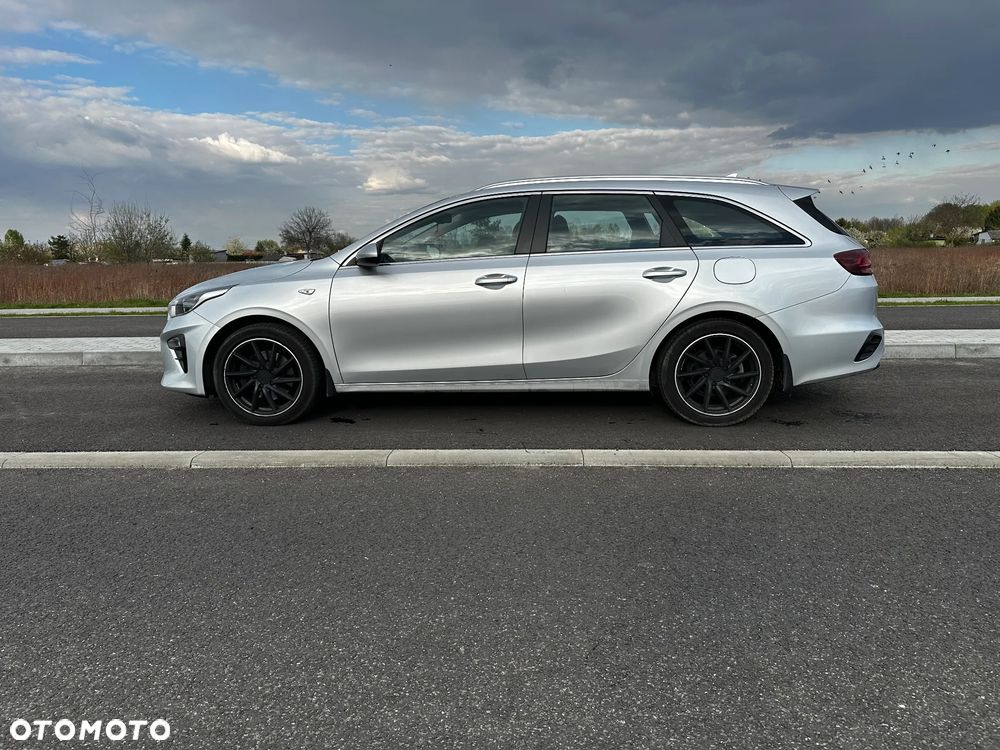 Kia Ceed 1.6 CRDi SCR M DCT - 12