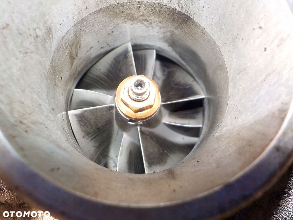 MITSUBISHI OUTLANDER II 2.2 DID TURBOSPRĘŻARKA TURBINA 49335-01014 - 8