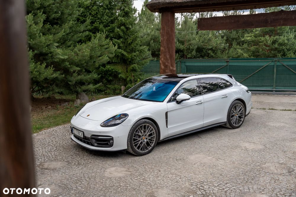 Porsche Panamera 4 Platinum Edition - 4