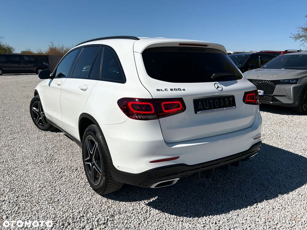 Mercedes-Benz GLC 200 d 4Matic 9G-TRONIC AMG Line - 12