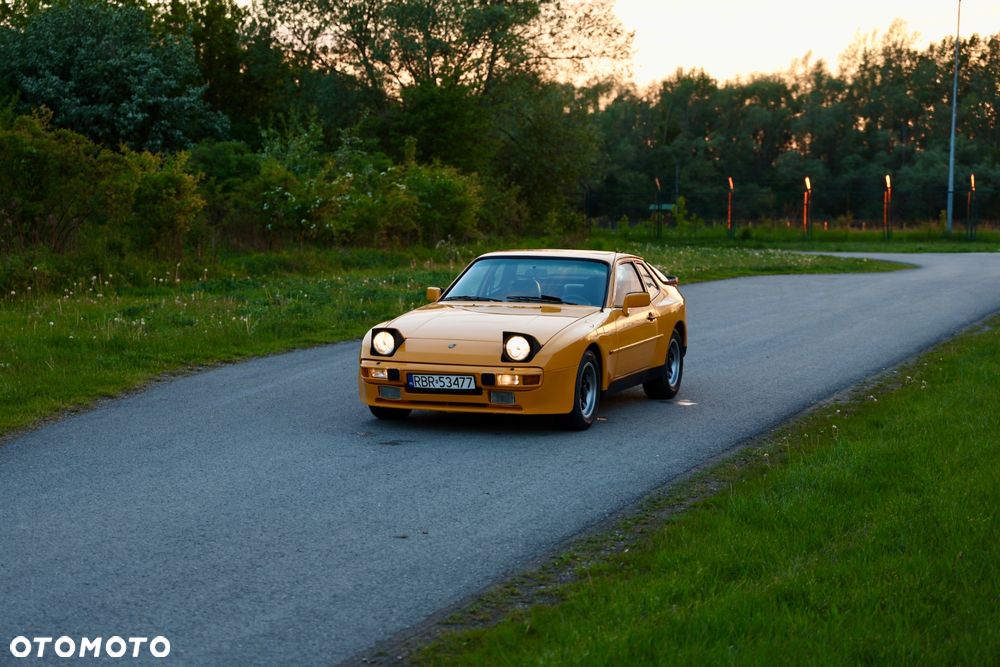 Porsche 944 - 3
