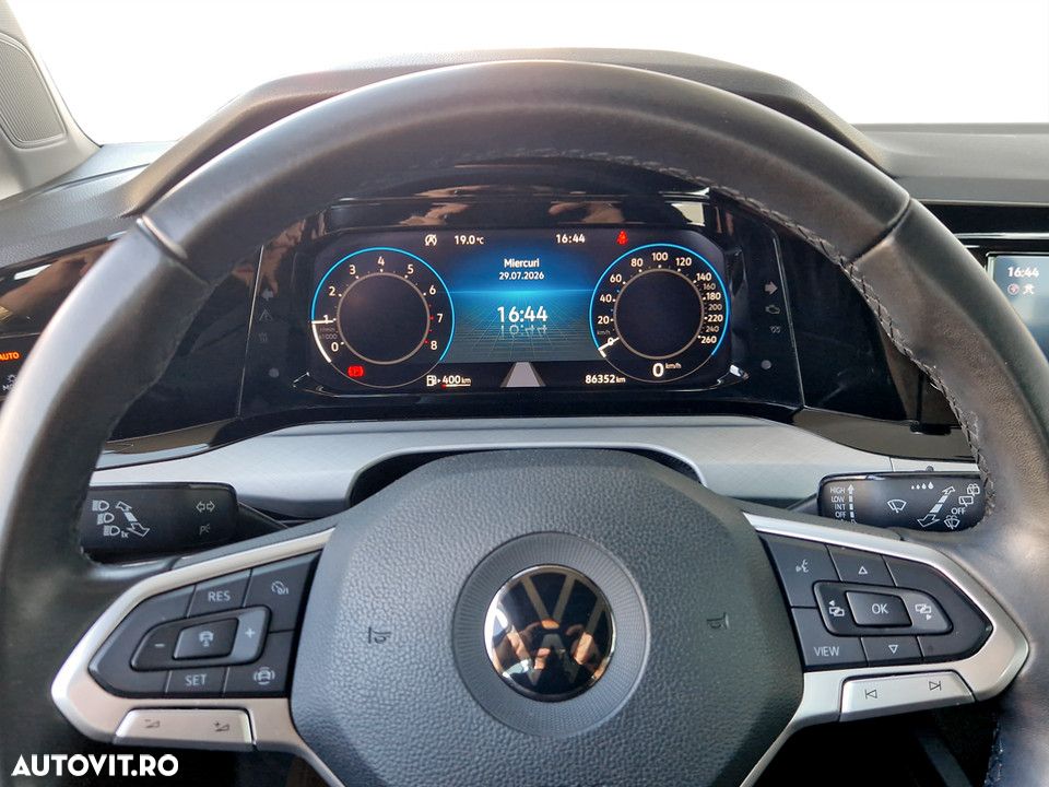 Volkswagen Golf 1.5 TSI ACT Life - 19