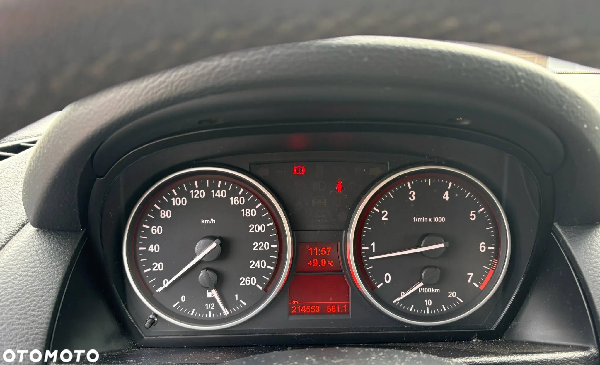 BMW X1 sDrive18i - 8