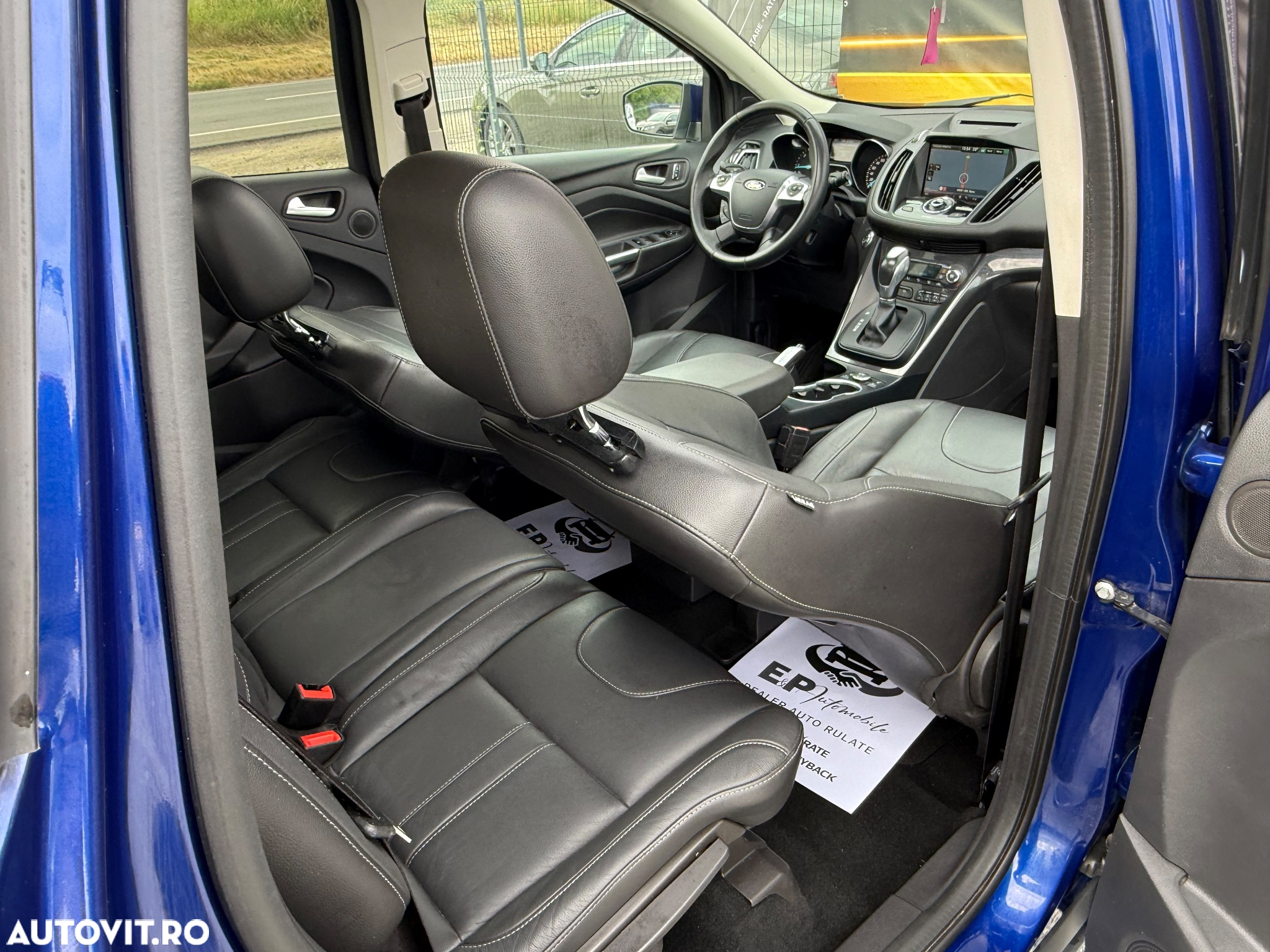 Ford Kuga 2.0 TDCi 4WD Powershift Titanium - 24