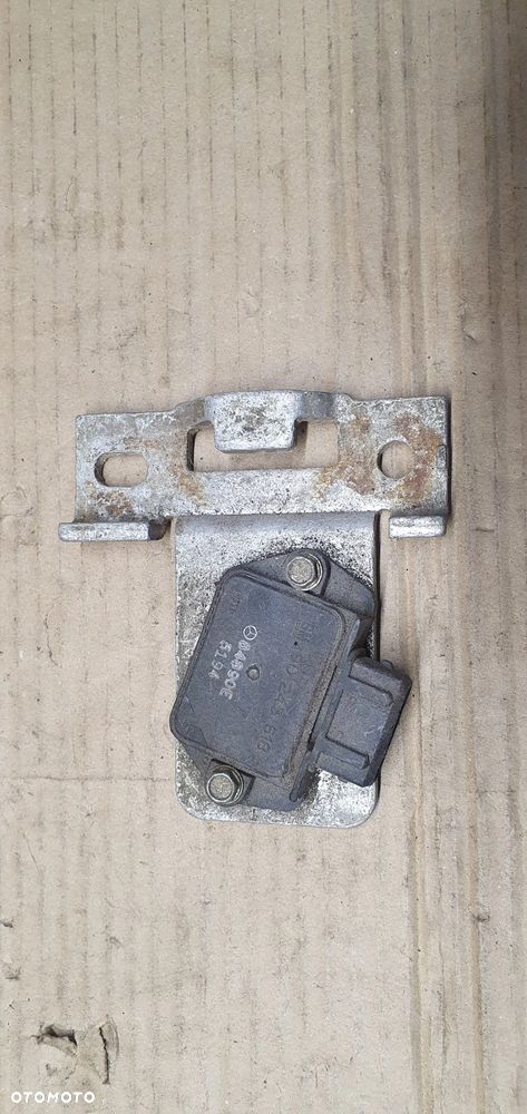 Moduł zapłonu zapłonowy Opel Corsa B 90243618 - 1